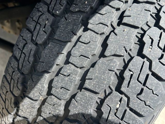 2022 Jeep Wrangler Unlimited Sahara - 23025438 - 1