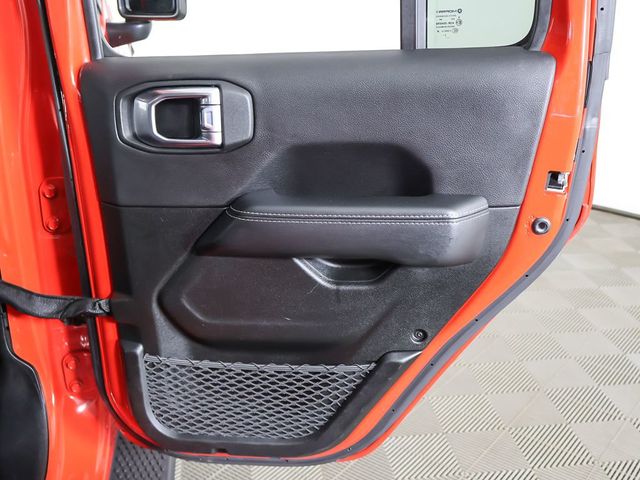 2022 Jeep Wrangler Unlimited Sahara - 23025438 - 22