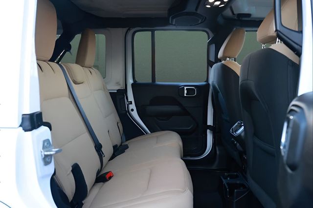 2022 Jeep Wrangler Unlimited Sahara - 23000828 - 14