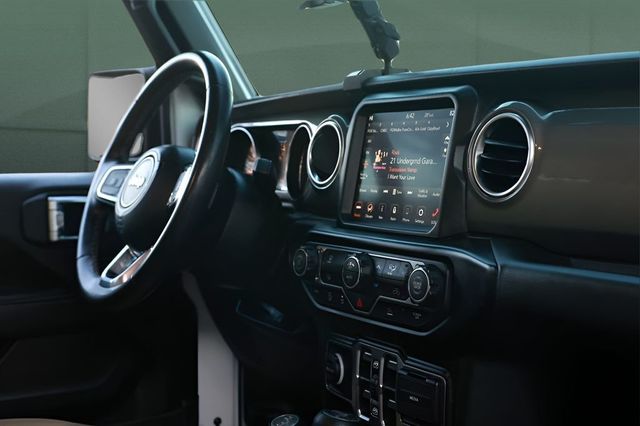 2022 Jeep Wrangler Unlimited Sahara - 23000828 - 17