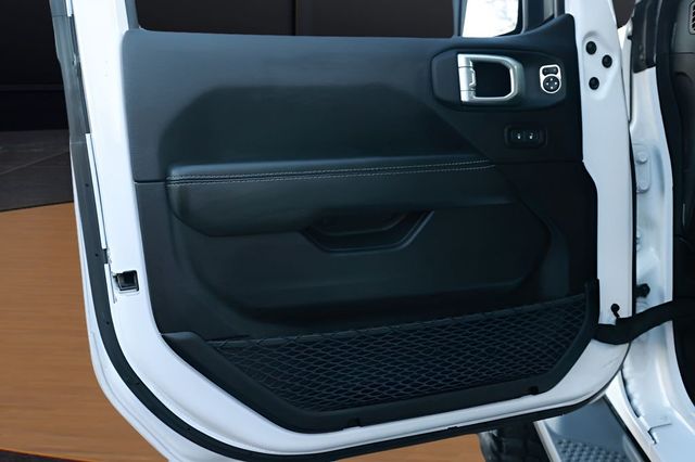 2022 Jeep Wrangler Unlimited Sahara - 23000828 - 21
