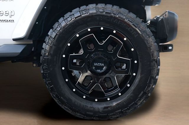 2022 Jeep Wrangler Unlimited Sahara - 23000828 - 30