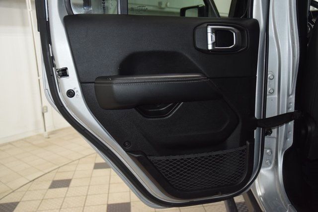 2022 Jeep Wrangler Unlimited Sahara - 22892952 - 39