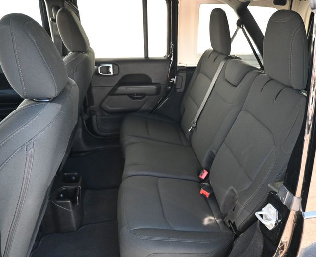 2022 Jeep Wrangler Unlimited Sahara 4x4 - 22998241 - 15