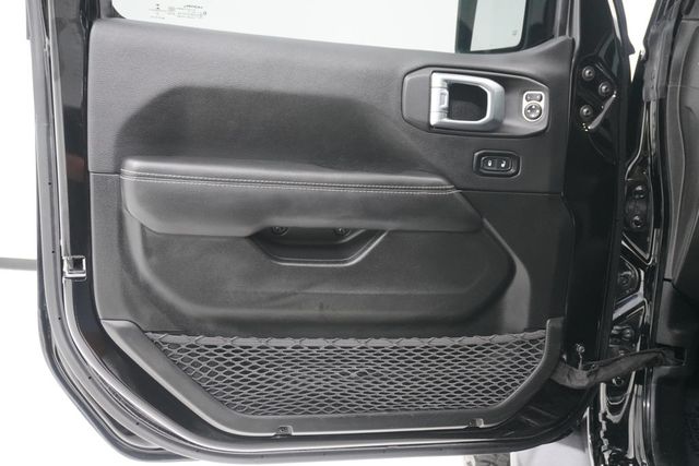 2022 Jeep Wrangler Unlimited Sahara 4x4 - 23020129 - 16