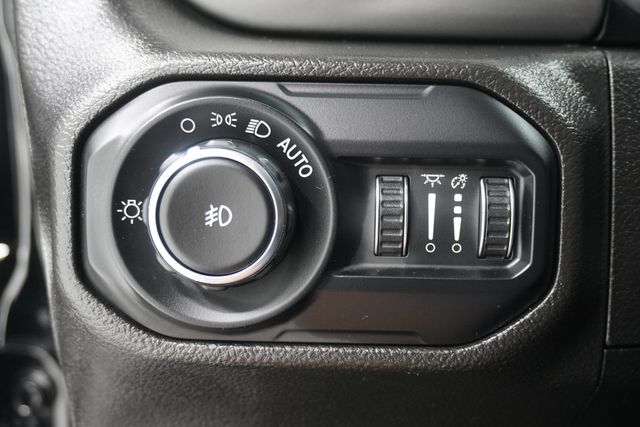 2022 Jeep Wrangler Unlimited Sahara 4x4 - 23020129 - 24