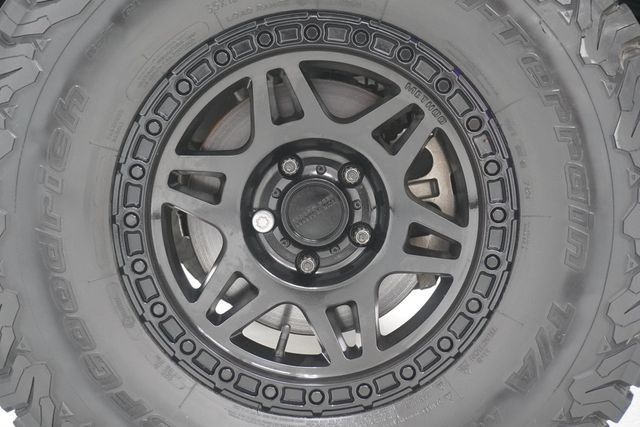 2022 Jeep Wrangler Unlimited Sahara 4x4 - 23020129 - 27