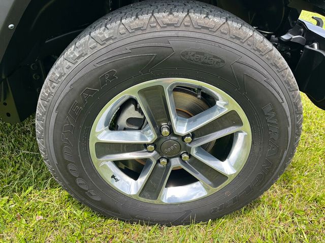 2022 Jeep Wrangler Unlimited Sahara 4x4 - 23032597 - 10