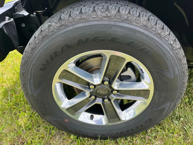 2022 Jeep Wrangler Unlimited Sahara 4x4 - 23032597 - 17