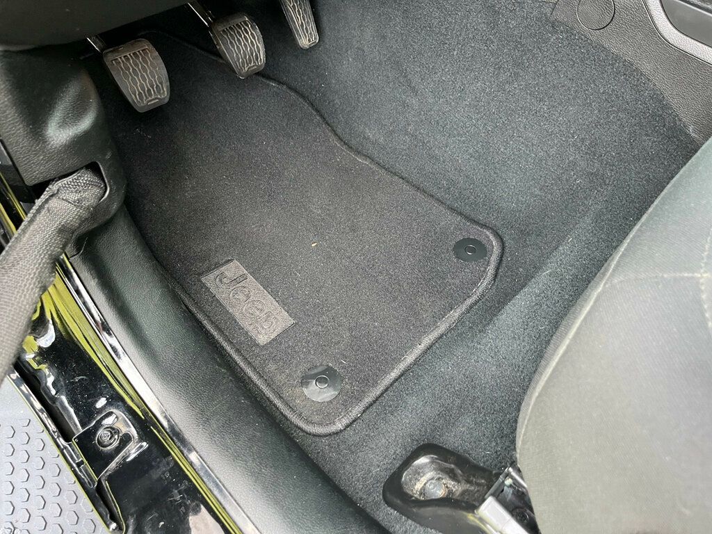 2022 Jeep Wrangler Unlimited Sahara 4x4 - 23032597 - 23