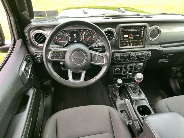 2022 Jeep Wrangler Unlimited Sahara 4x4 - 23032597 - 30