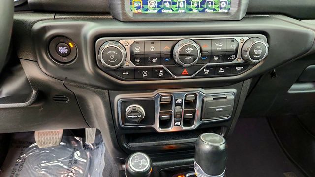 2022 Jeep Wrangler Unlimited Sahara 4x4 w/ Hard Top, Selec-Trac & LED Lighting - 23091901 - 15