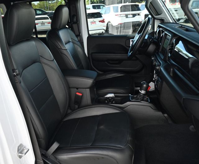 2022 Jeep Wrangler Unlimited Sahara Altitude 4x4 - 23000934 - 22