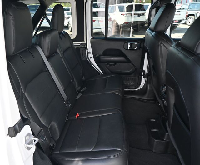 2022 Jeep Wrangler Unlimited Sahara Altitude 4x4 - 23000934 - 23