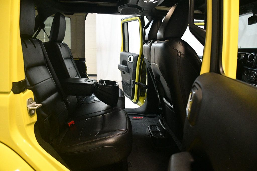 Jeep Wrangler photo 35