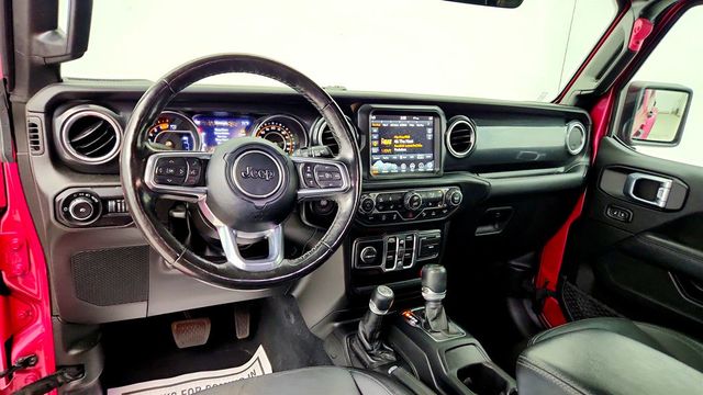 2022 Jeep Wrangler Unlimited Sahara Altitude 4x4 w/ Sky 1-Touch Power Top - 23035205 - 10
