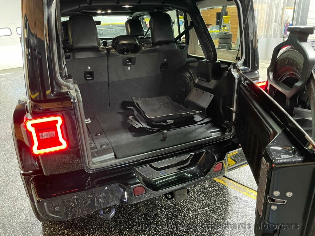 2022 Jeep Wrangler Unlimited Sahara High Altitude 4x4 - 23008080 - 16