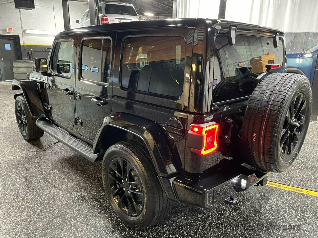 2022 Jeep Wrangler Unlimited Sahara High Altitude 4x4 - 23008080 - 4