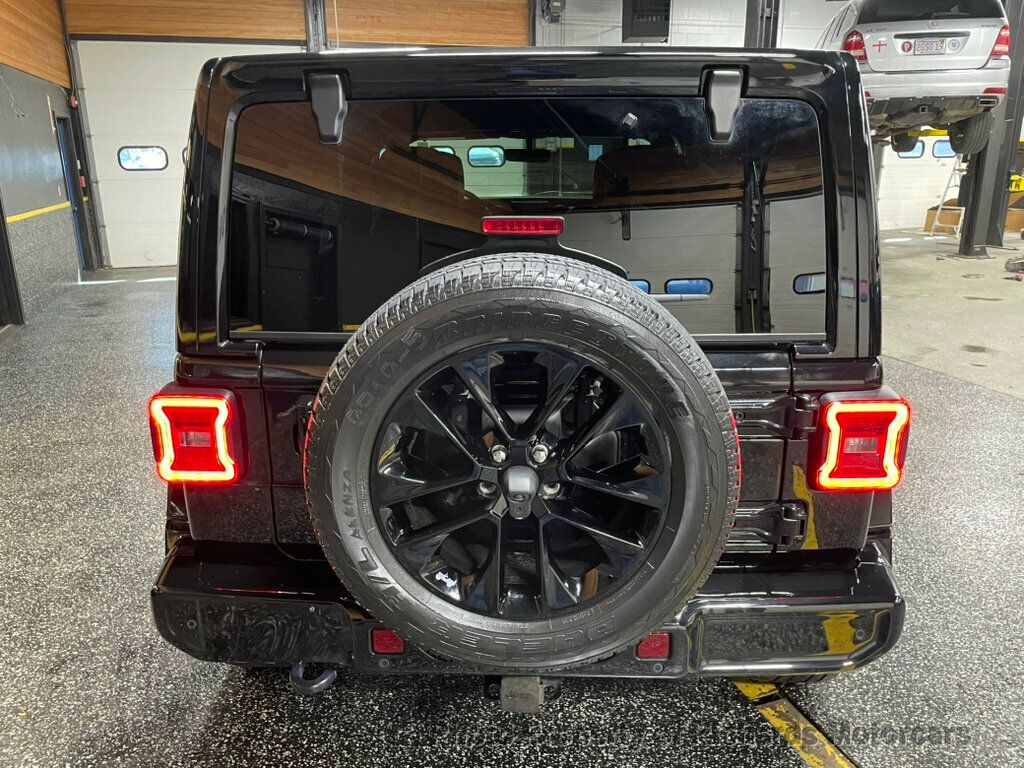 2022 Jeep Wrangler Unlimited Sahara High Altitude 4x4 - 23008080 - 5