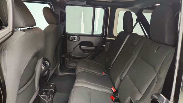 2022 Jeep Wrangler Unlimited Sport Altitude 4x4 w/ Cold Weather & Convenience Pkgs - 23002767 - 20