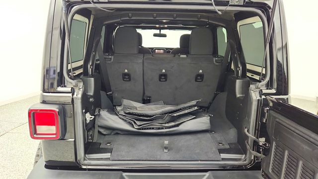 2022 Jeep Wrangler Unlimited Sport Altitude 4x4 w/ Cold Weather & Convenience Pkgs - 23002767 - 21