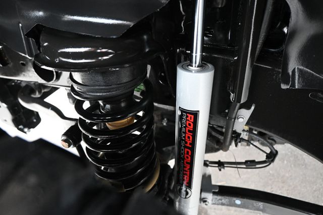 2022 Jeep Wrangler Unlimited Sport S 4x4 Rough Country Suspension - 23031218 - 9