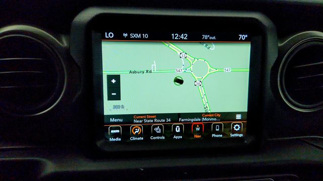 2022 Jeep Wrangler Unlimited Sport S 4x4 w/ 8.4'' Radio Group & Cold Weather Pkg - 23035649 - 17