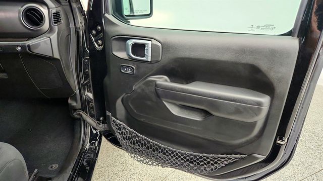 2022 Jeep Wrangler Unlimited Sport S 4x4 w/ 8.4'' Radio Group & Cold Weather Pkg - 23035649 - 24