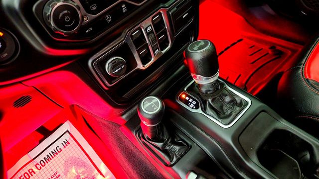 2022 Jeep Wrangler Unlimited Sport S 4x4 w/ Auto, Hard Top & Cold Weather Group - 23088817 - 15