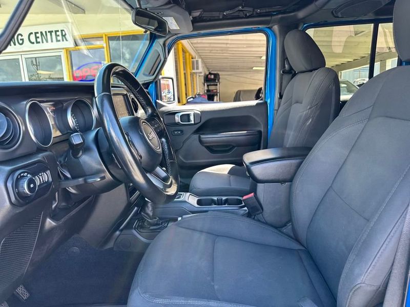 2022 Jeep Wrangler Unlimited Willys photo 11