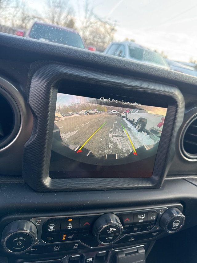 2022 Jeep Wrangler Unlimited Willys 4x4 - 22978430 - 21