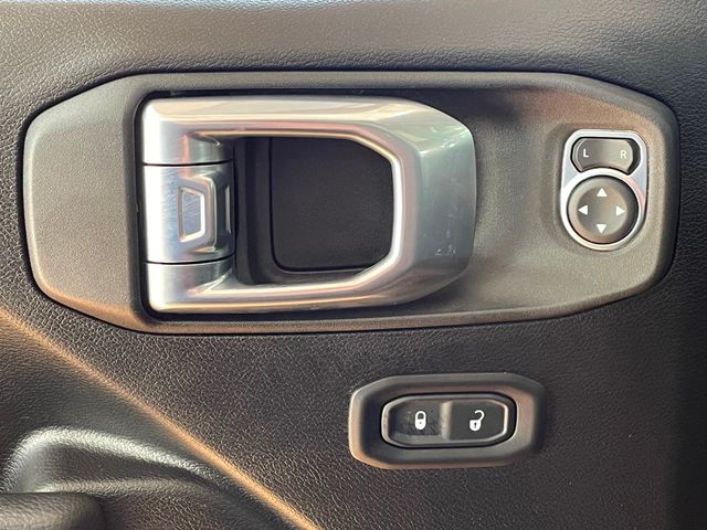 2022 JEEP WRANGLER - Image 10