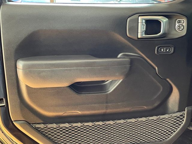 2022 JEEP WRANGLER - Image 11