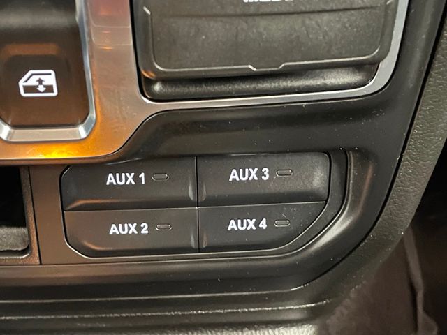 2022 JEEP WRANGLER - Image 24