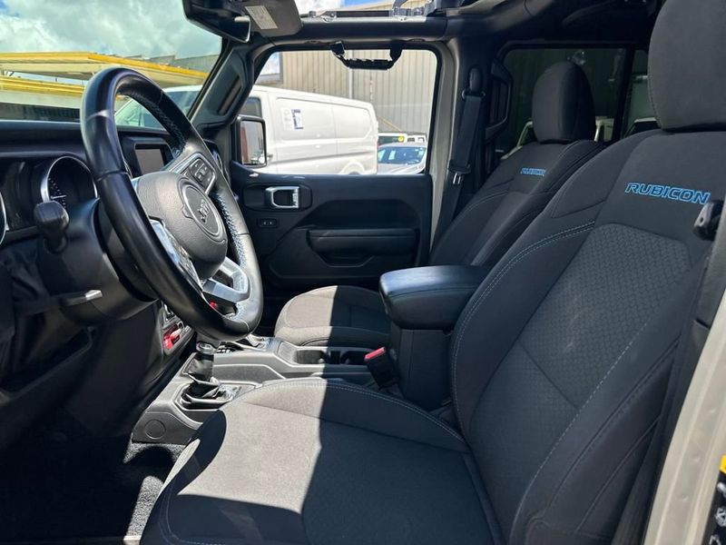 2022 Jeep Wrangler 4xe Unlimited Rubicon photo 11