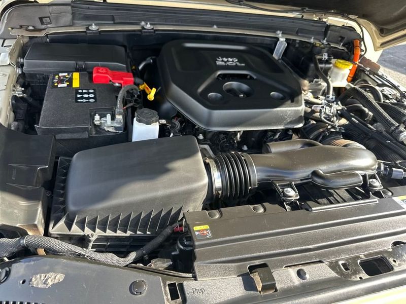 2022 Jeep Wrangler 4xe Unlimited Rubicon 4x4 - 22943851 - 21