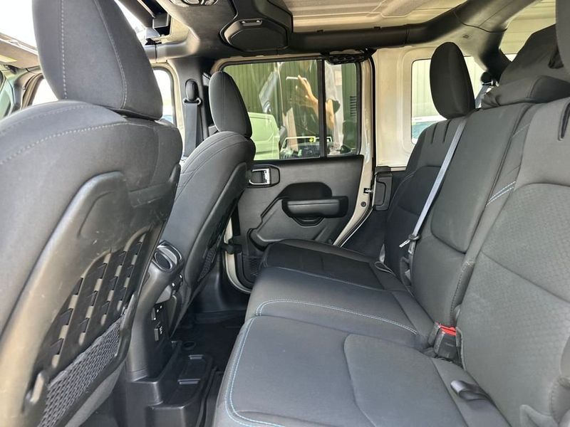2022 Jeep Wrangler 4xe Unlimited Rubicon 4x4 - 23028546 - 14