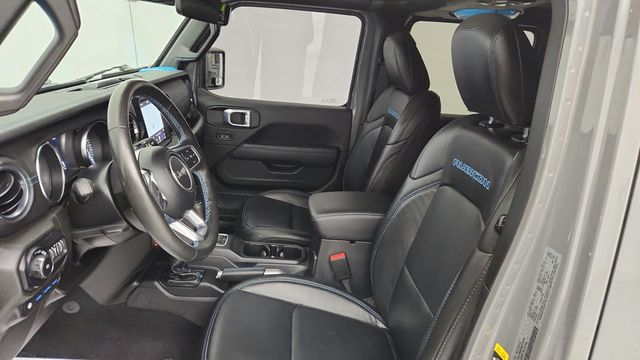 2022 Jeep Wrangler 4xe Unlimited Rubicon 4x4 w/ Hardtop, Adv. Safety & Cold Weather Pkg - 23048207 - 19