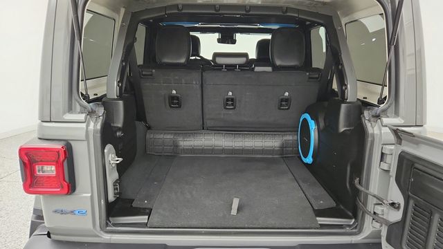 2022 Jeep Wrangler 4xe Unlimited Rubicon 4x4 w/ Hardtop, Adv. Safety & Cold Weather Pkg - 23048207 - 21