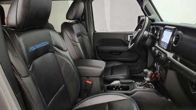 2022 Jeep Wrangler 4xe Unlimited Rubicon 4x4 w/ Hardtop, Adv. Safety & Cold Weather Pkg - 23048207 - 24