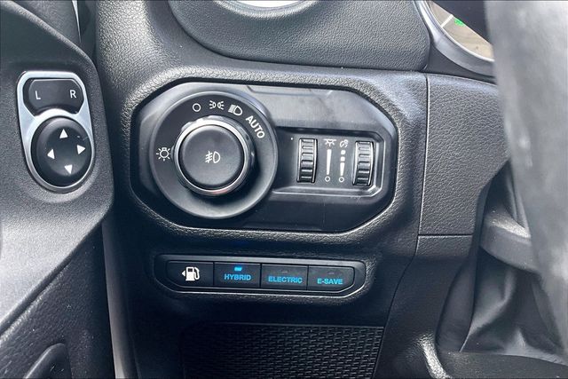 2022 Jeep Wrangler 4xe Unlimited Sahara 4x4 - 23053110 - 28