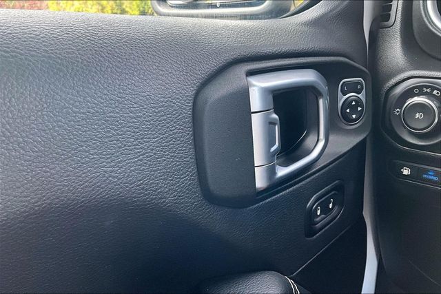 2022 Jeep Wrangler 4xe Unlimited Sahara 4x4 - 23053110 - 30