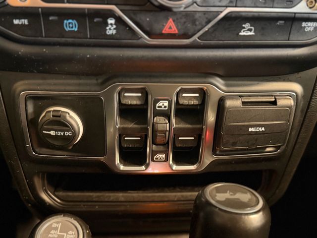 2022 Jeep Wrangler 4xe Unlimited Sahara 4x4 - 23038223 - 32