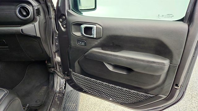 2022 Jeep Wrangler 4xe Unlimited Sahara 4x4 with Cold Weather & Safety Groups - 22968475 - 29