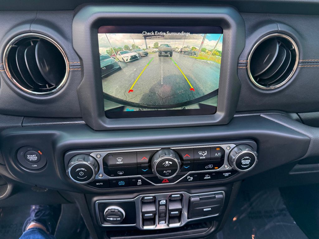 2022 Jeep Wrangler 4xe Unlimited Sahara High Altitude photo 19