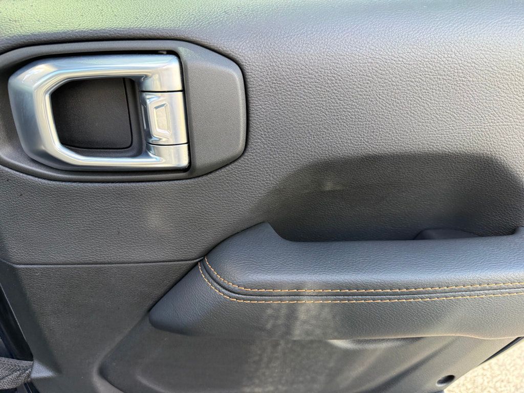 2022 Jeep Wrangler 4xe Unlimited Sahara High Altitude photo 33