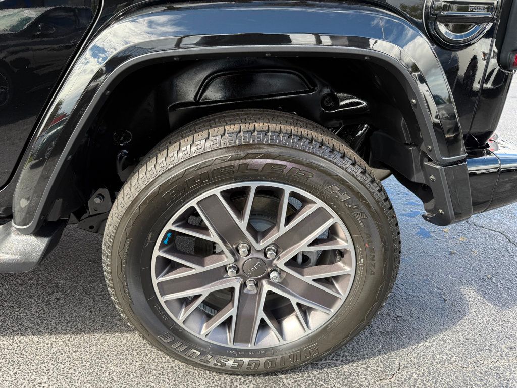 2022 Jeep Wrangler 4xe Unlimited Sahara High Altitude photo 38