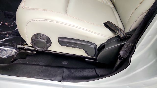2022 Jeep Wrangler 4xe Unlimited Sahara High Altitude 4x4 w/ Power Top & Leather - 23063295 - 10