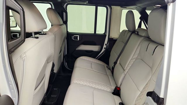 2022 Jeep Wrangler 4xe Unlimited Sahara High Altitude 4x4 w/ Power Top & Leather - 23063295 - 20