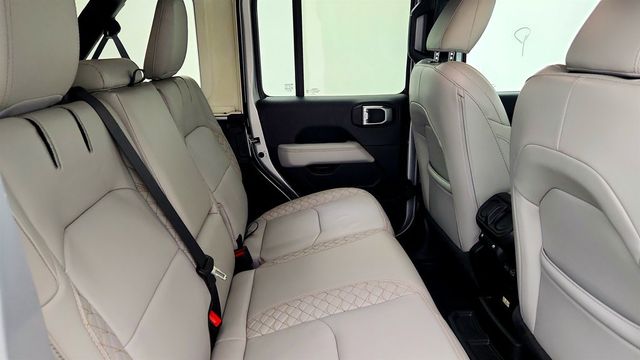 2022 Jeep Wrangler 4xe Unlimited Sahara High Altitude 4x4 w/ Power Top & Leather - 23063295 - 22